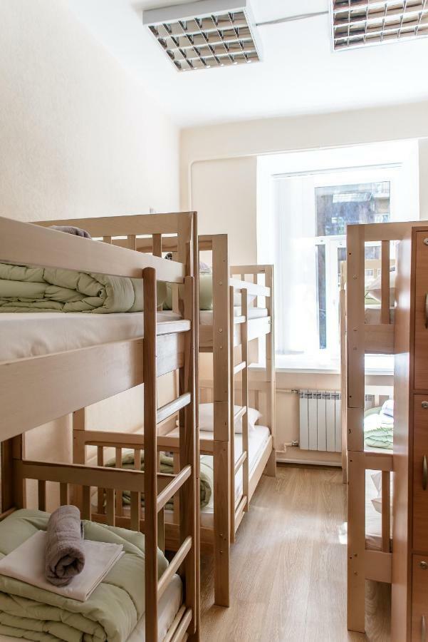 Globus Lipki Hostel Kiev Luaran gambar