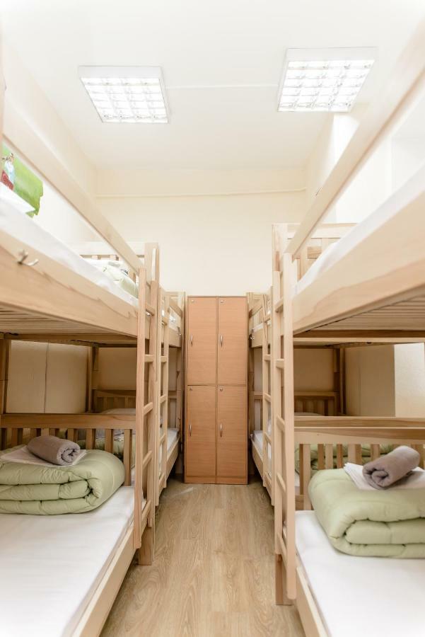 Globus Lipki Hostel Kiev Luaran gambar