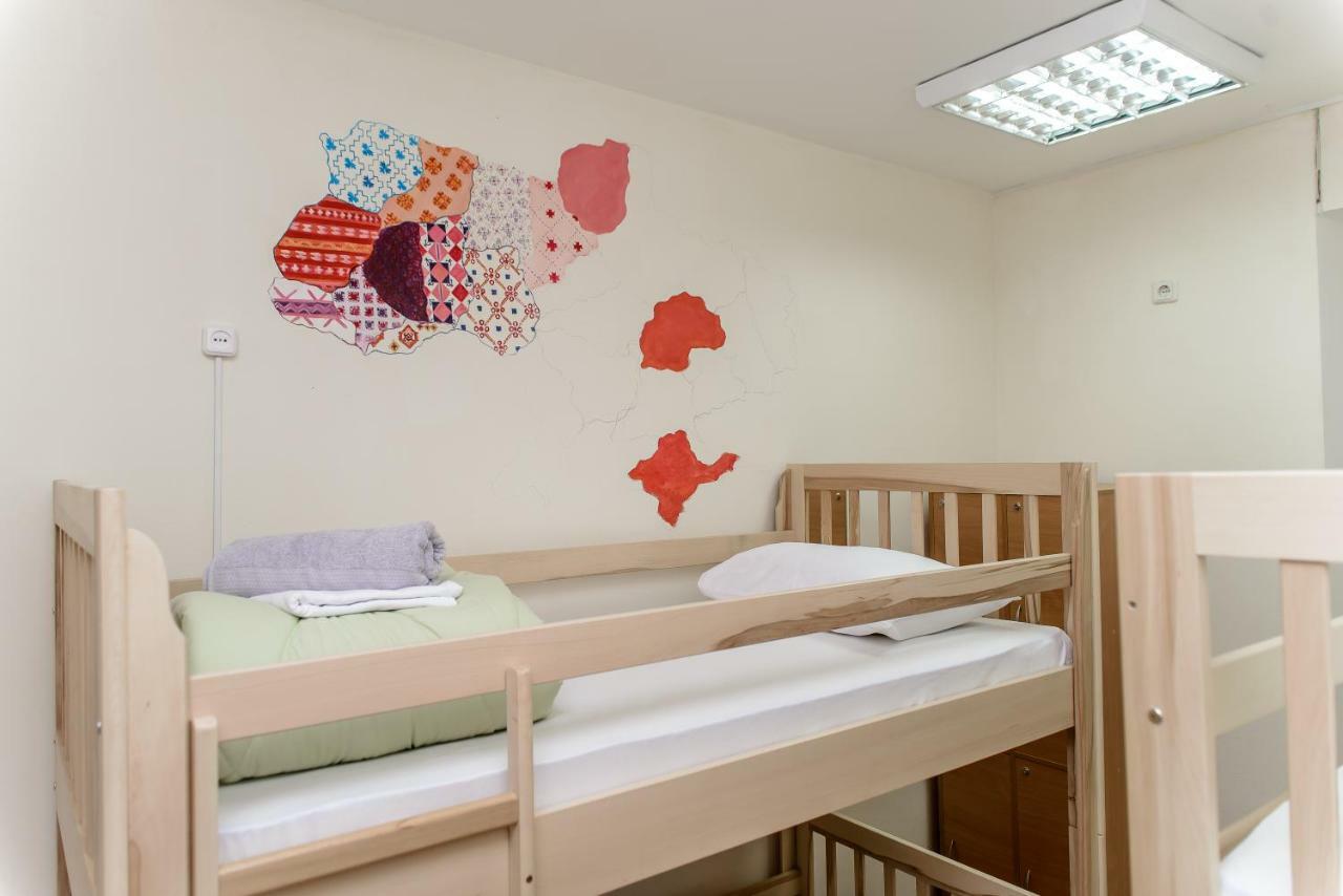 Globus Lipki Hostel Kiev Luaran gambar