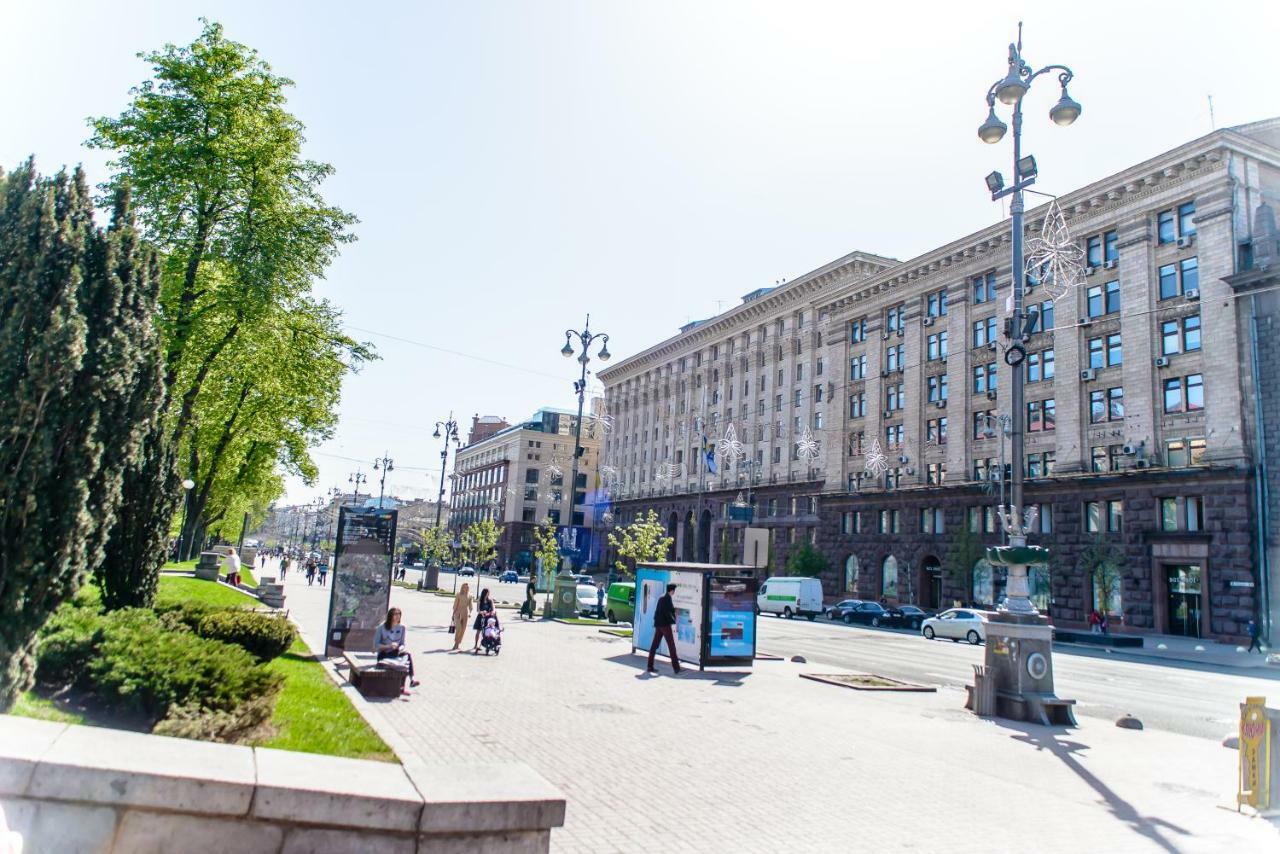 Globus Lipki Hostel Kiev Luaran gambar